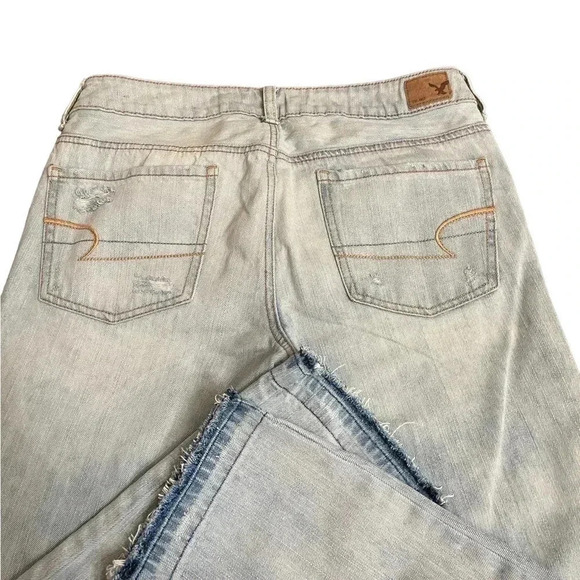 American Eagle Outfitters Women’s Boy Crop Light Washed Button Fly Jeans size 6 - Picture 6 of 13